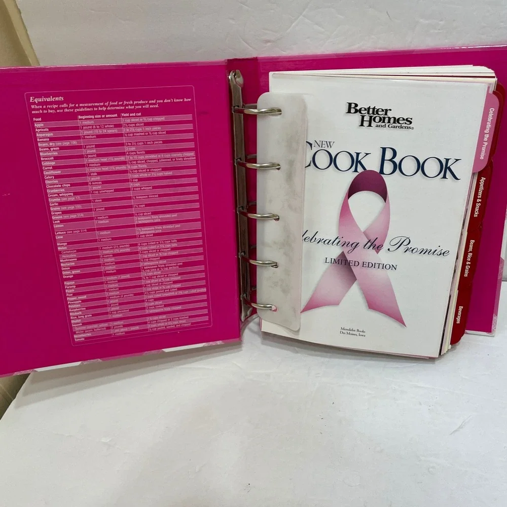BETTER HOMES AND GARDENS THREE RING‎ COOKBOOK CELEBRATING THE PROMISE